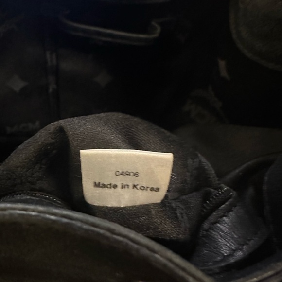 MCM Visetos Black Leather Bucket Bag, Adjustable Crossbody Strap - Picture 15 of 15